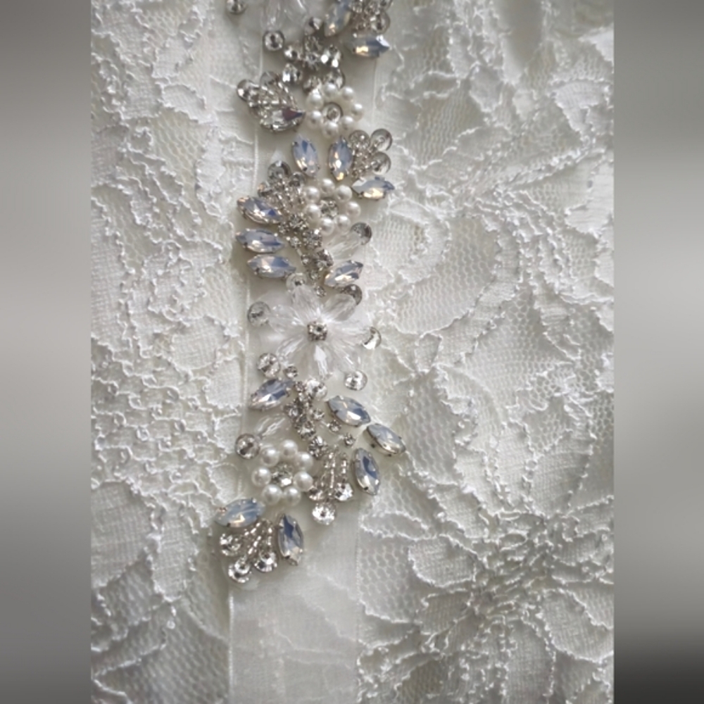 NWT Bridal Wedding Belt-shimmering pearl floral, soft blue, rhinestone sparkle